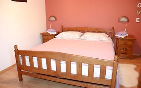 Apartment Anna 350M From The Beach